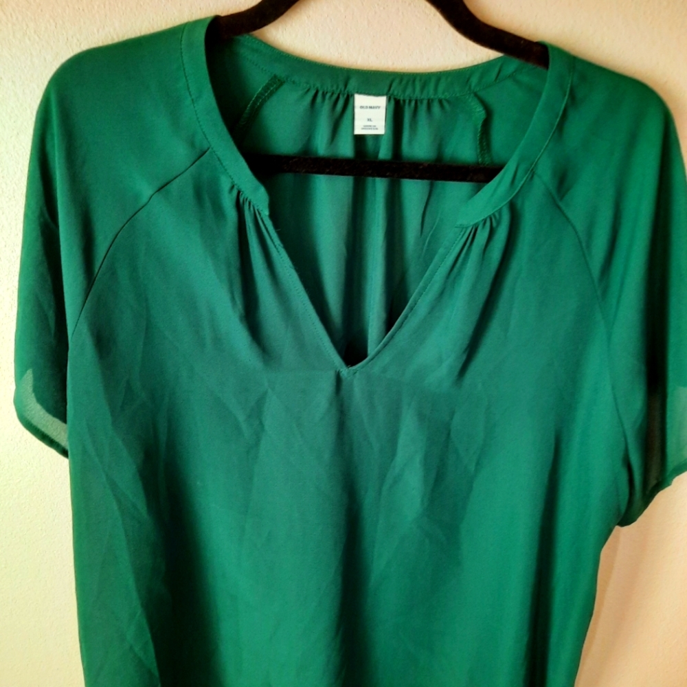 Old Navy lightweight Green Blouse Tshirt Size L